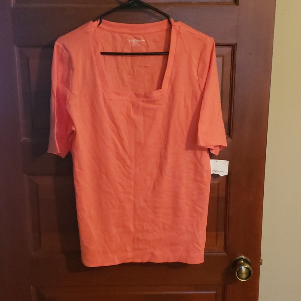 Square neck t shirt